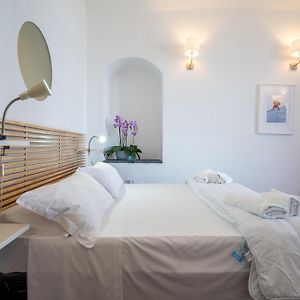 Camera economica con letto king size